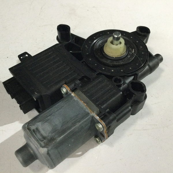 Motor Maquina De Vidro Dianteiro Esquerdo Virtus E Polo 2019
