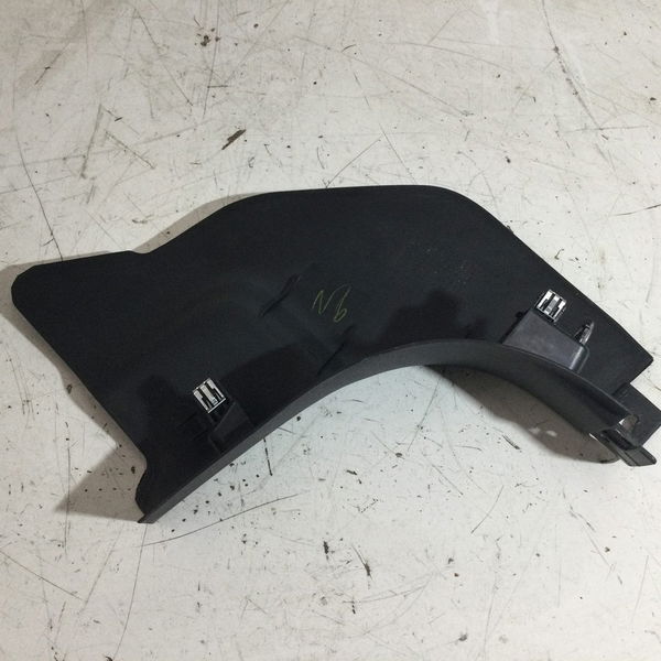 Moldura Coluna A Inf Dir Cobalt At6 1.8 2018