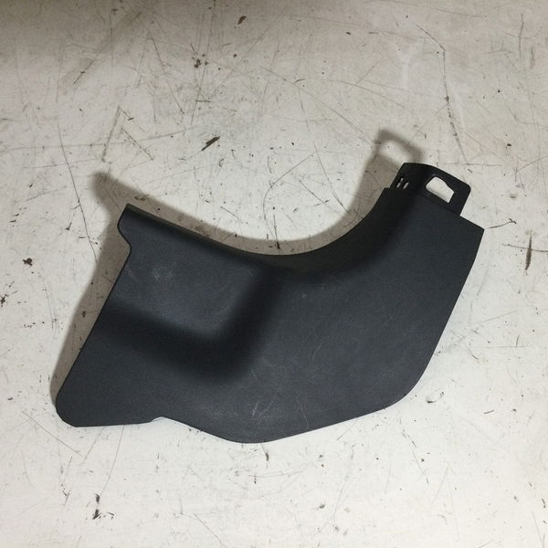 Moldura Coluna A Inf Dir Cobalt At6 1.8 2018