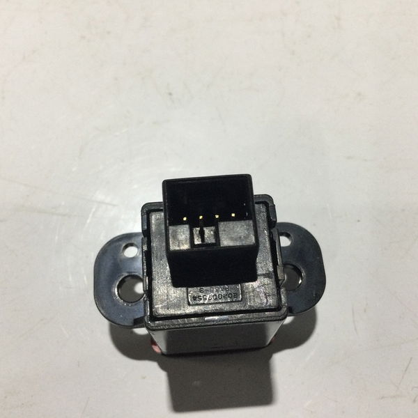 Botão Pisca Alerta Cobalt At6 1.8 2018