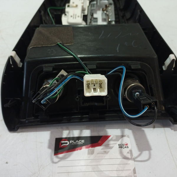Moldura Tambulador Com Acendedor Hyundai I30 2.0 2010