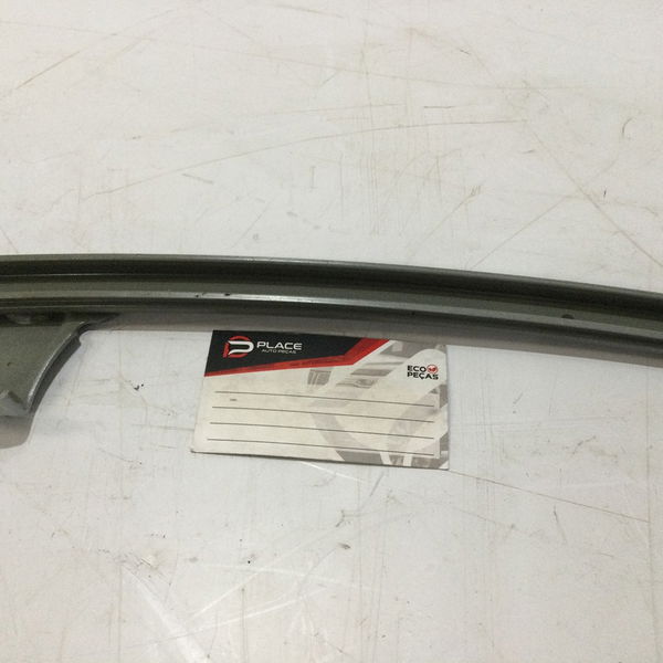 Guia Do Vidro Da Porta Dianteira Direita Toyota Corolla 2016