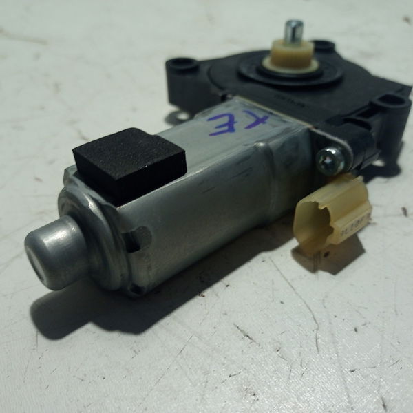 Motor Maquina Vidro Traseiro Esquerdo I30 2.0 2010