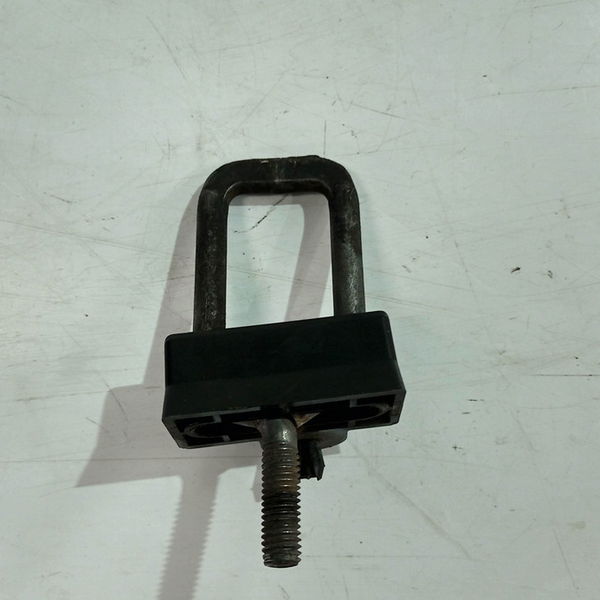 Gancho Batente Fechadura Porta Malas Renault Kwid 2019