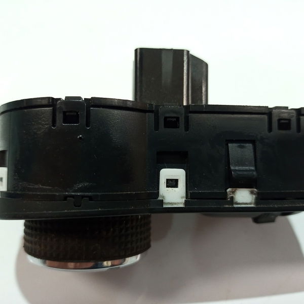 Botão Comando Farol Cobalt At6 1.8 2018