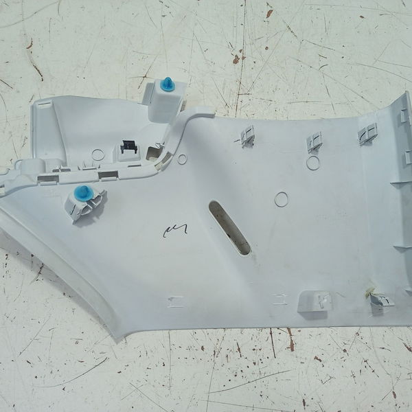 Moldura Coluna C Sup Esquerda Peugeot 208 Allure Mt 2017