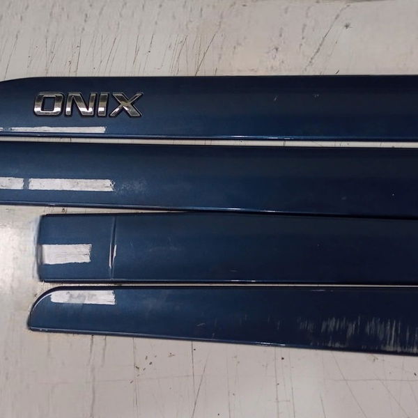 Jogo Frisos Das Portas Onix Ltz 1.4 2018