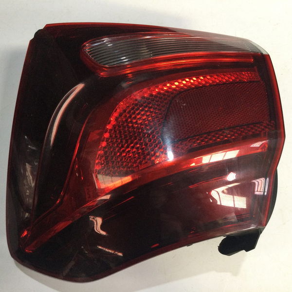 Lanterna Direita Cobalt At6 1.8 2018