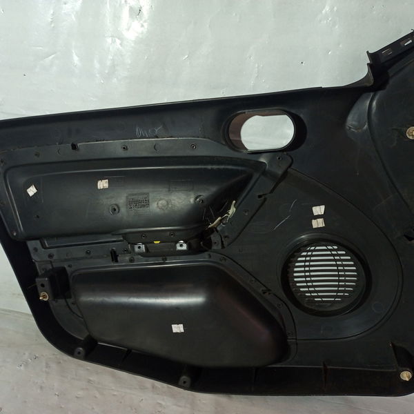 Forro De Porta Dianteira Direita Fiesta Sedan 1.6 Flex 2008