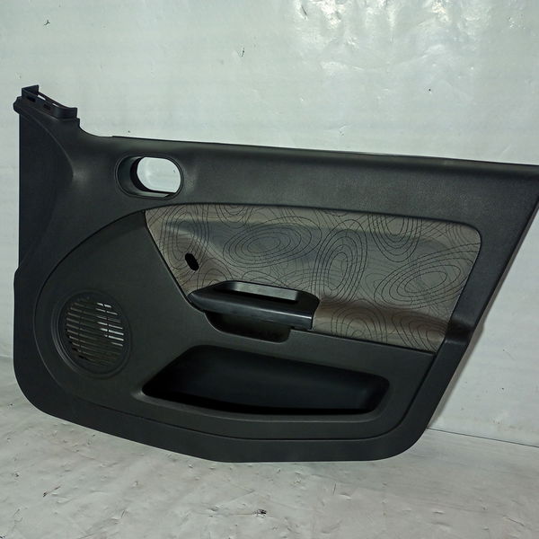 Forro De Porta Dianteira Direita Fiesta Sedan 1.6 Flex 2008