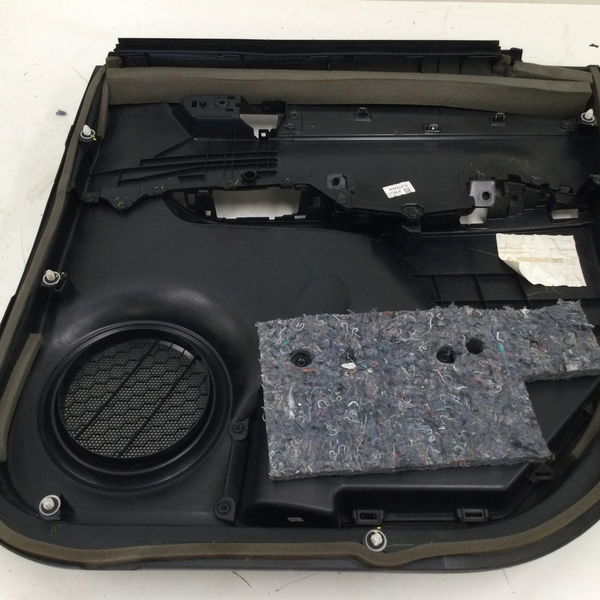 Forro De Porta Traseira Esquerda Hilux 2.8 D-4d T 2019