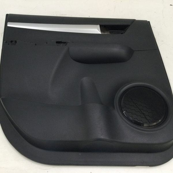 Forro De Porta Traseira Esquerda Hilux 2.8 D-4d T 2019