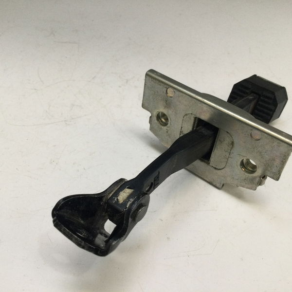 Limitador De Porta Traseira Esquerdo Hr-v 2016