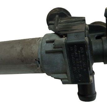 Bomba De Agua Aux 118i Ue71 2009