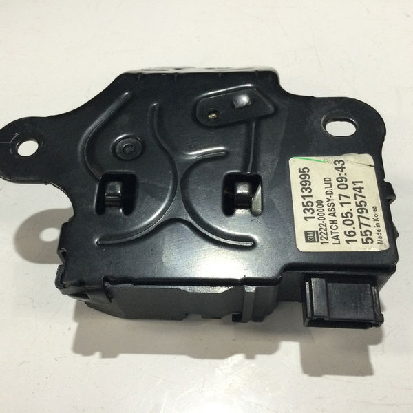 Fechadura Porta Malas Cobalt At6 1.8 2018