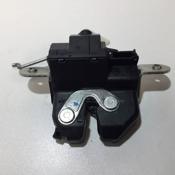 Fechadura Porta Malas Palio Sporting 1.6 2014