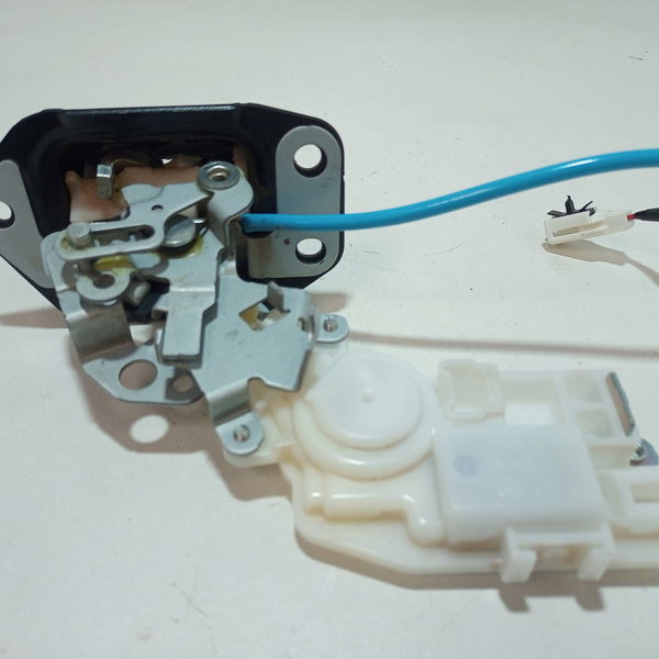 Fechadura Porta Malas March 1.6 Sv Cvt 2020