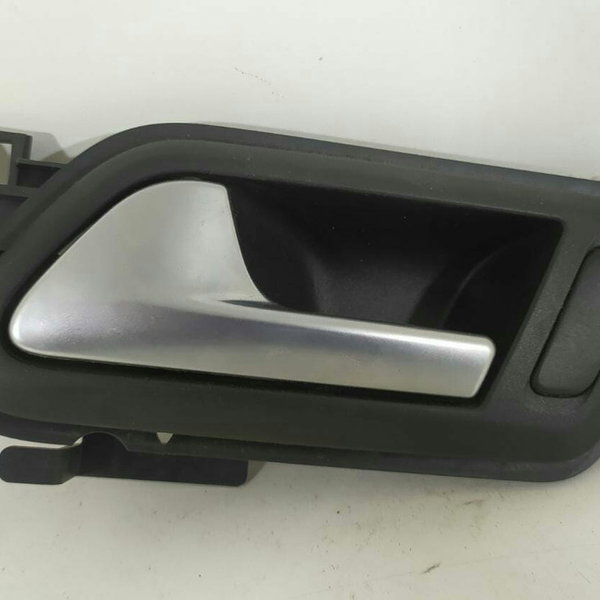 Macaneta Interna Porta Amarok Traseira Esquerda  2011/2023