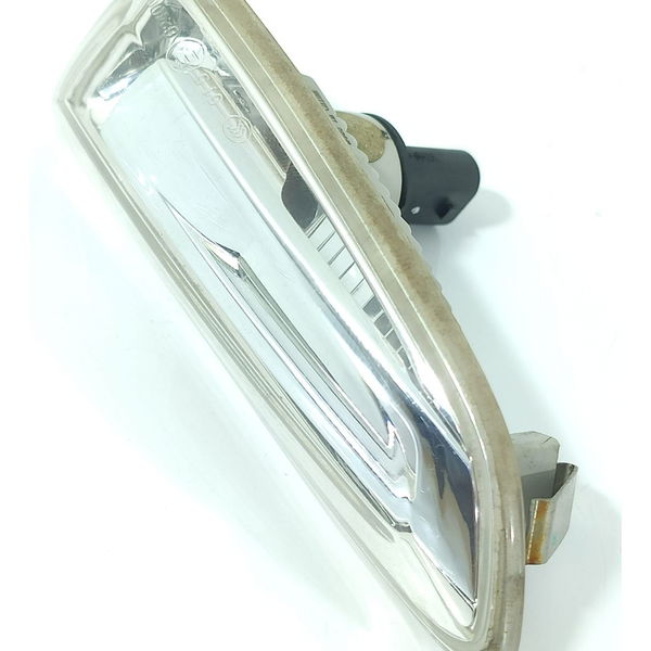 Lanterna Pisca Paralama Esquerdo Onix 2020/2024 26244312 Esquerdo