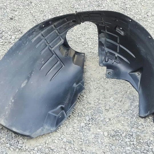 Parabarro Tracker Dianteiro Direito 2020/2025 Det