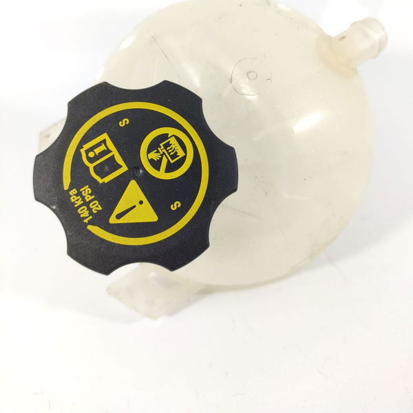 Reservatorio Agua Radiador Onix 2020/2024 13537035