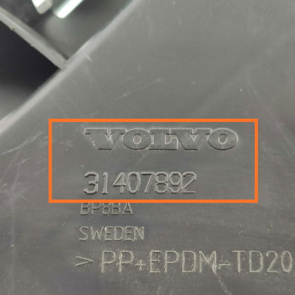 Guia Parachoque Volvo S60 Traseiro Esq 2011/2018 31407892