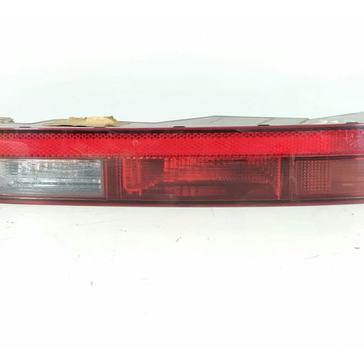Lanterna Parachoque Audi Q5 Direita 2017/2021 Direito/passageiro Vermelho
