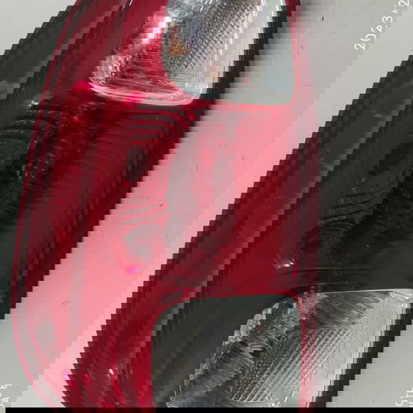 Lanterna Uno Vivace Esquerda Orig 2010 2012 2015 2016 2017