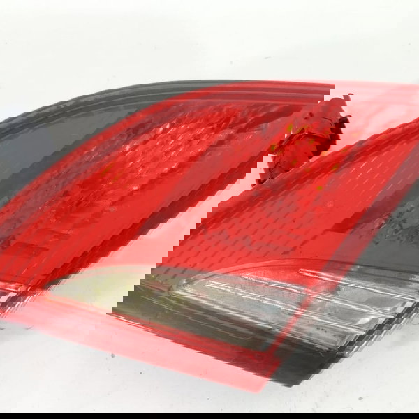 Lanterna Tampa Peugeot 408 Direita 2011/2016