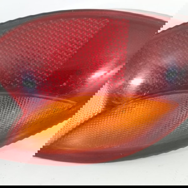 Lanterna Ford Ka Esquerda 1997 Detalhe