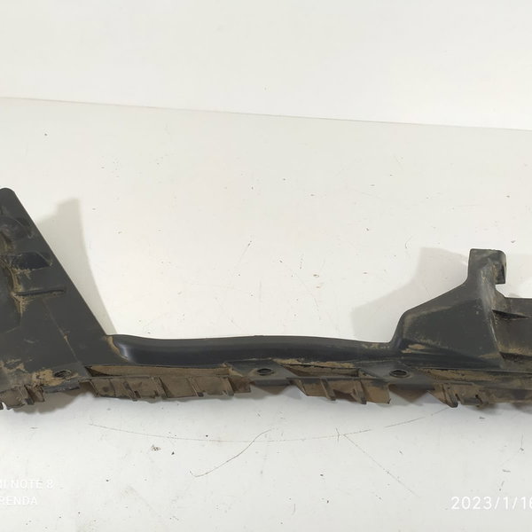 Guia Parachoque N Fiesta Traseiro Direi  2013/17 C1bb17a881a