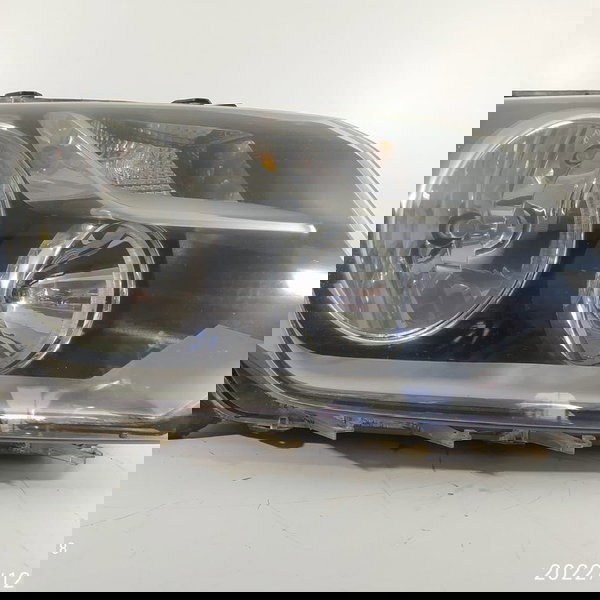 Farol Amarok Direito 2011/2016