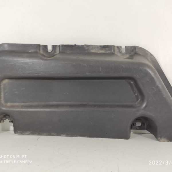 Acabamento Tampa Bateria Mercedes C180 11/12 Det A2046100508