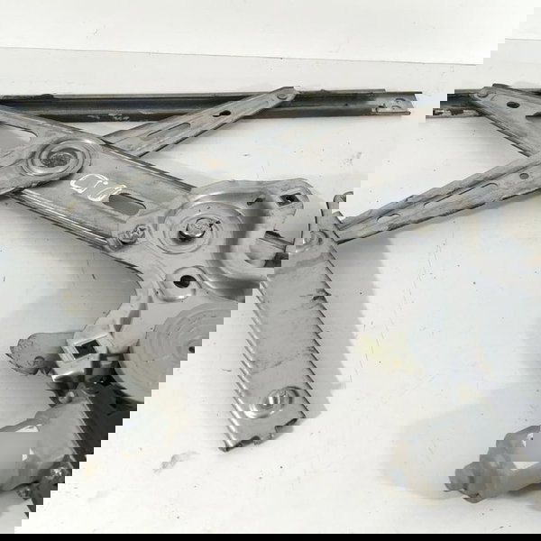 Máquina Vidro Versa Dianteira Direita 2014/2020 Orig