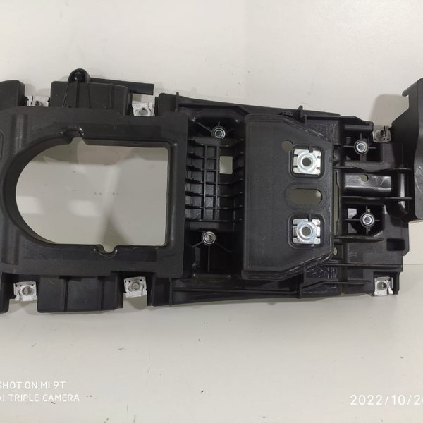 Suporte Console Central Audi Q5 2020 80b863531a