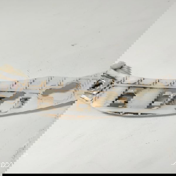 Guia Parachoque Peugeot 208 Traseiro Esquerdo 2014 2015/2019