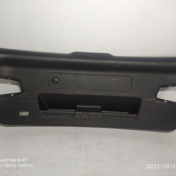 Acabamento Tampa Traseira Audi Q5 Forracao 2017/2022 Det