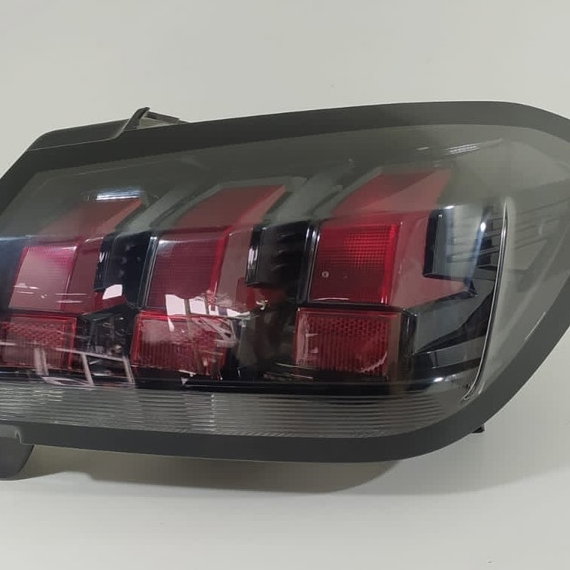 Lanterna Peugeot 208 Direita 2020/2024 9823216580