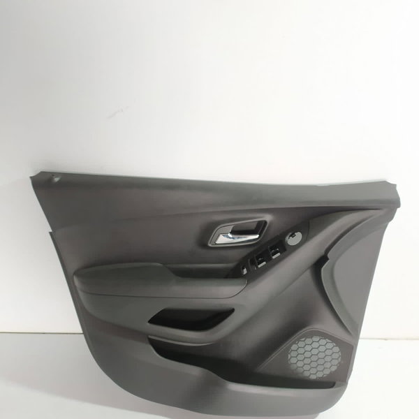 Forro Porta Tracker Dianteiro Esquerdo 2013/2016 Cinza