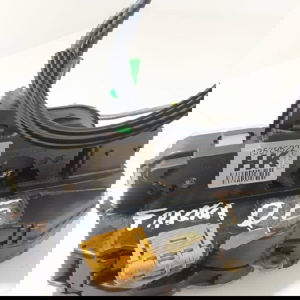 Fechadura Porta Tracker Dianteira Esquerd 2013/2019 13579545