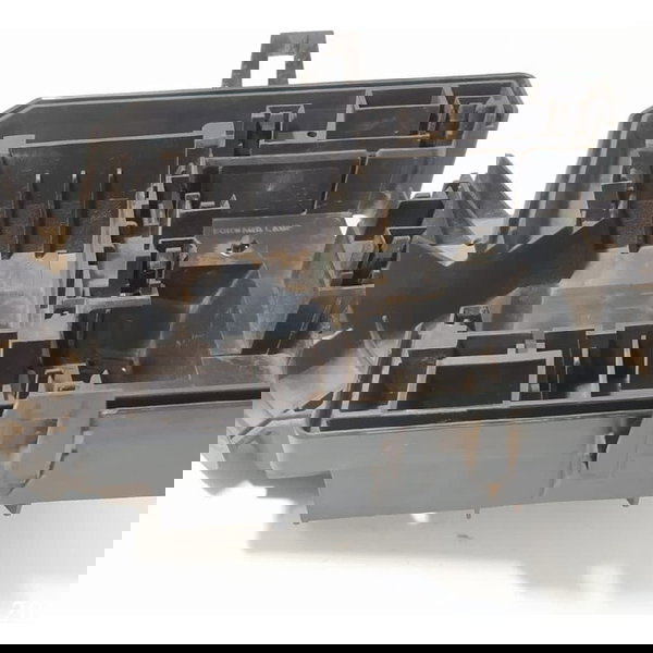 Suporte Caixa Fusivel Tracker 2014/2017 95941608