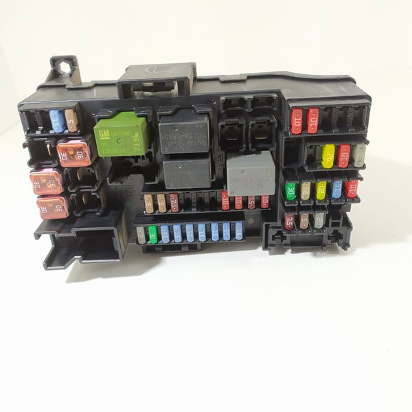 Caixa Fusiveis Reles Tracker 2014/2016 21092612