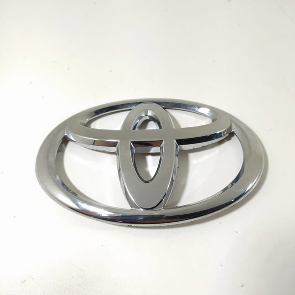 Emblema Grade Parachoque Toyota Etios 2016 / 20975 Prata