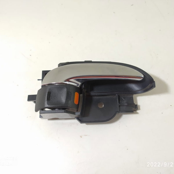 Maçaneta Interna Toyota Etios Diant Direita 2016/2019