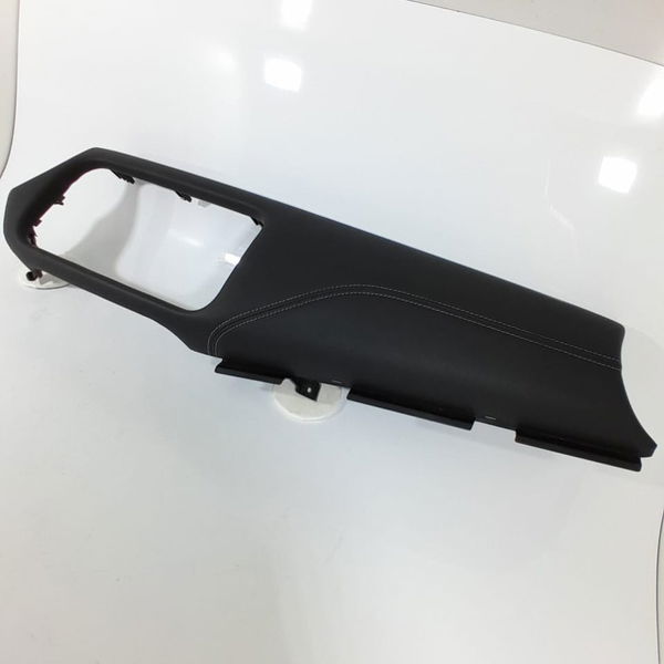 Moldura Painel Nissan Kicks 2022 2023 684115r02a