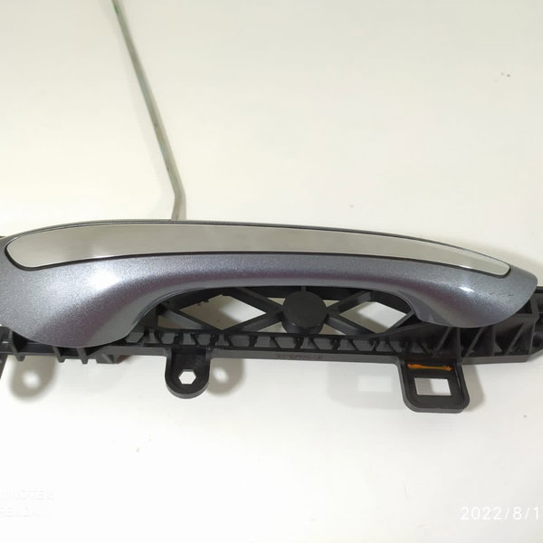 Maçaneta Externa Tracker Dianteira Direita 2020/2024