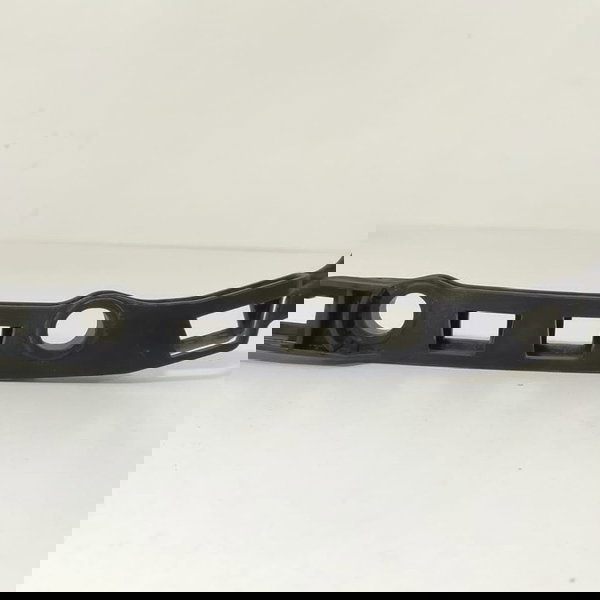 Guia Parachoque Gla200 Traseiro Esquer 2015/2019 A1568850321