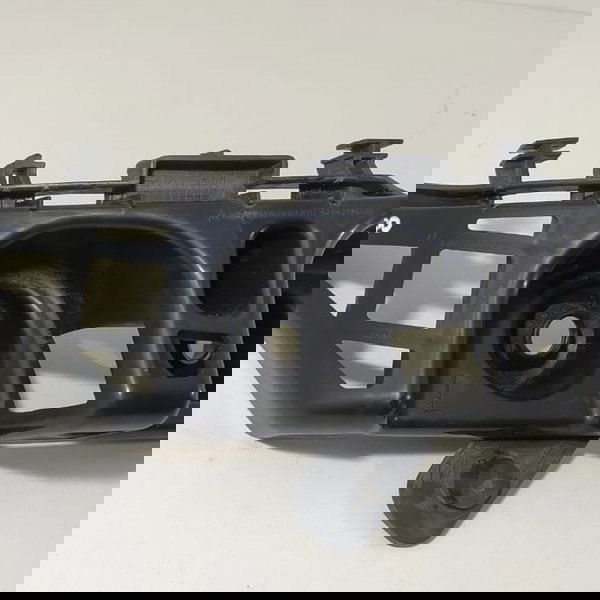 Guia Parachoque Gla200 Traseiro Esq 2015/2019 A1568850165