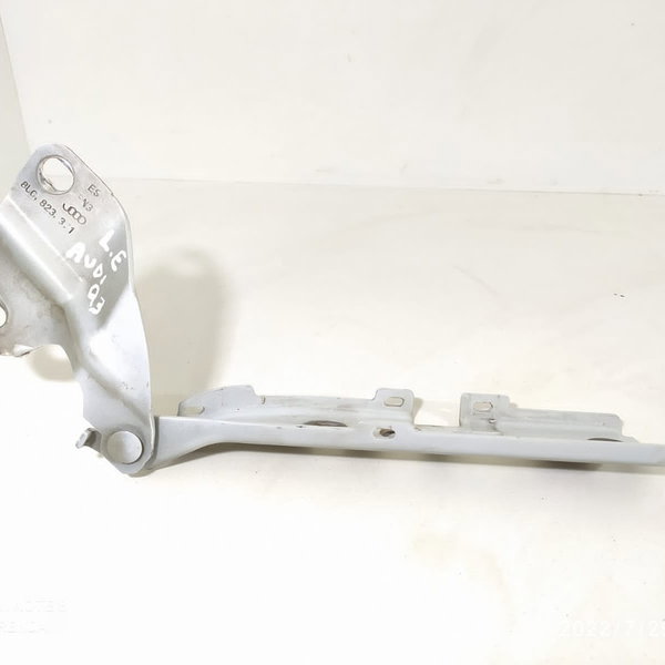 Braço Dobradica Capo Audi Q3 Esquerdo 2013/2019 8u0823321