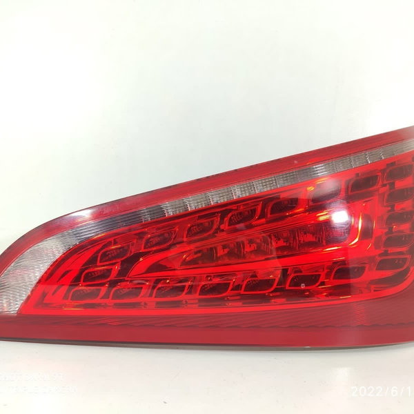 Lanterna Audi Q5 Direita 2009 2010 2011/2013 8r0945094a Orig
